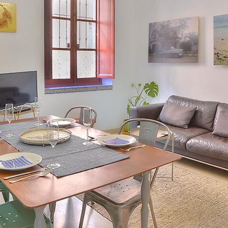 Apartamento Torre De La Plata Seville Exterior photo