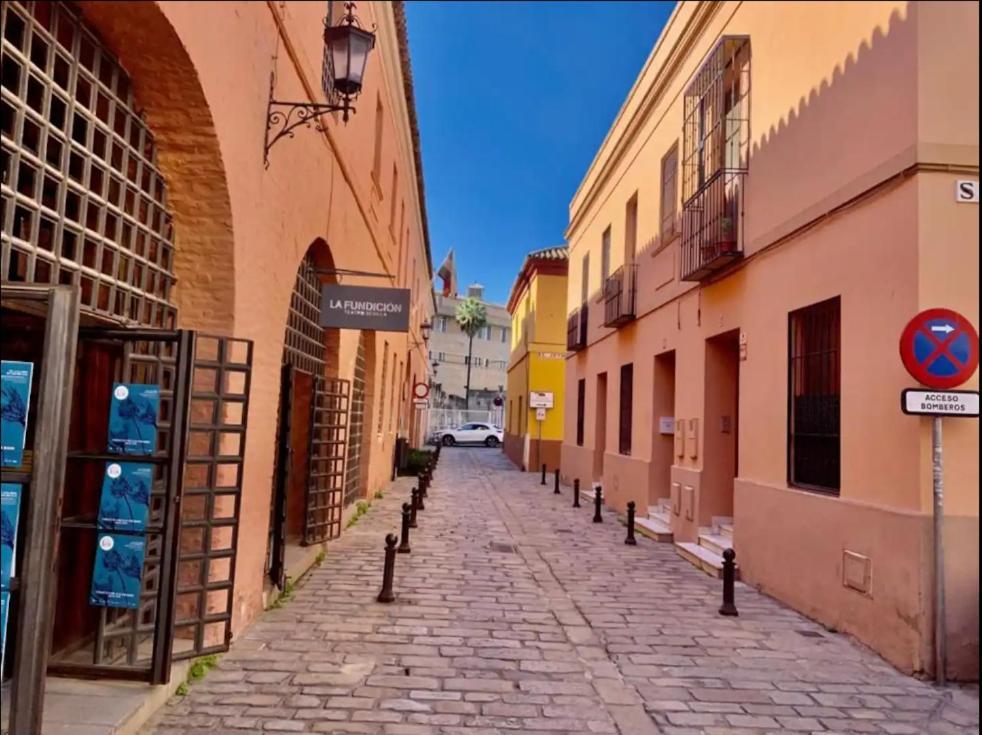 Apartamento Torre De La Plata Villa Seville Exterior photo