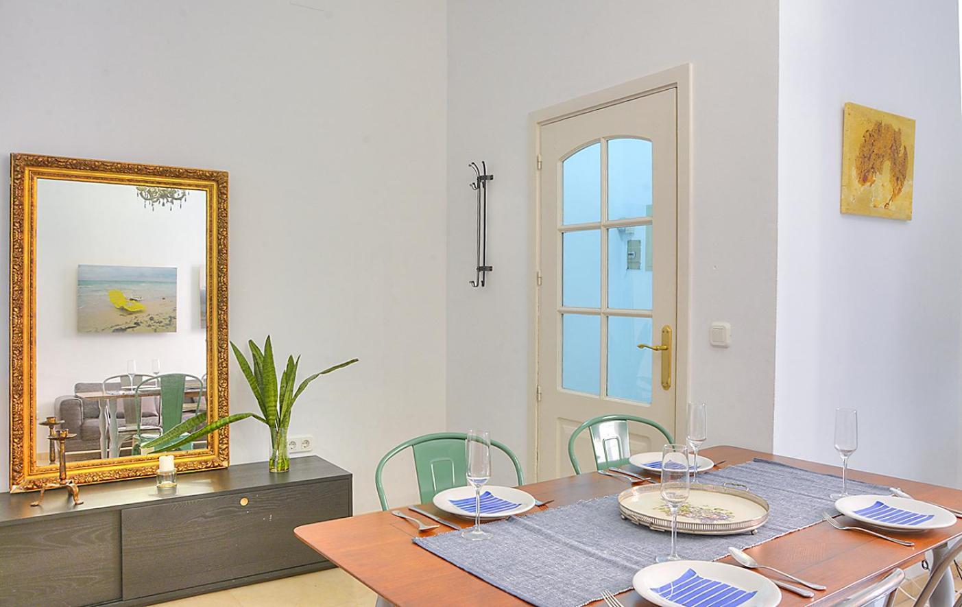 Apartamento Torre De La Plata Seville Exterior photo